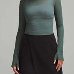 Lululemon Mesh Mixed Long-Sleeve Shirt Photo 4