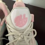 Way of wade court shoes pink, white, and blue Pink Size 7 Photo 4