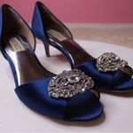 Badgley Mischka  Blue Kitten Heel Evening Pumps Sz 7.5 Photo 6