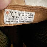 Timberland  A6019 A2HKF Women 9 US Leather Tan Lug Sole Chelsea Pull On Boots Photo 6