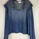 Cloth & Stone Smocked Chambray Top – Size M Photo 0