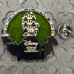 Lounge Fly Disney hot topic princess flower window 2023 tiana trading pin Photo 1