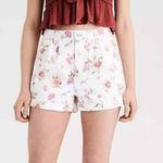 American Eagle ✨ Outfitters White Floral Print Mom Shorts✨ Photo 4