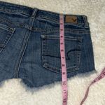 American Eagle  outfitters women’s cutoff floral denim‎ shorts size 4 Photo 4