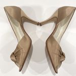 Michaelangelo  Peep toe satin heels, Size 9 formal bow beige taupe neutral Photo 4
