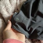 Lululemon  Hotty Hot 2.5" grey Photo 1