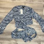 Streetwear Society NWT 2 Tone Blue & White Abstract Print Sheer Long Sleeve Wrap Photo 4