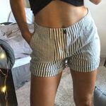 Gap Girlfriend Chino Short Photo 0