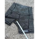 Lululemon Wunder Short 5"' Black/White Pattern High Rise Biker Yoga Training 4 Photo 7