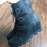 Sorel • Joan of Arctic mid wedge II lace up boots ankle black leather waterproof Photo 7