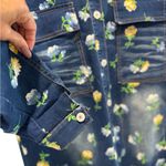 Floral Denim Button Photo 7