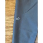 Alo Yoga  7/8 High Waist Airlift Leggings in Steel - Size S Sporty Chic Photo 4