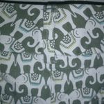 Banana Republic  2 Petite 29 Cotton Elephants All Over Pattern Shorts in Olive Photo 4