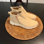 Ryka  women’s  Cream Ankle Boots size 9.5 Photo 2