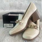 Nine West NIB Women's Char Ivory Loafers with Gold Chain Size 7.5 Photo 2