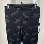 Yogalicious Lux Women’s Camouflage Black Combo Leggings Size Large NWT Photo 3