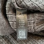 ASOS sweater. Size Medium. Photo 3