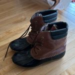 Rue 21 Women’s Duck Boots Photo 0