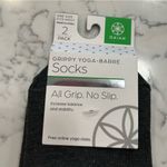 Gaiam NWT  Grippy Yoga Barre Socks Set of 2 Woman’s One Size Photo 2