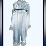 Linea Donatella Luxury Marabou
Feather Trim Silver blue Pajama Set
XL (NWOT) Photo 6