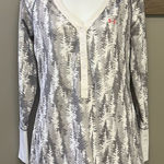 Under Armour Women’s Fitted Pullover W/ Long Sleeve Snap V-Neck & Sleeves- Med Photo 0