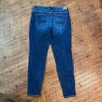 American Eagle curvy hi-rise size 8 distressed jeggings Photo 2