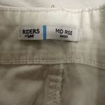 Lee NWT Riders Womens Sz: 12M Mid Rise White Chino Shorts w/ Mint Green Belt. Photo 10