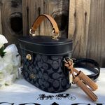 Coach  Kay Crossbody In Signature Chambray C8165 Photo 1