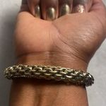 Unbranded Chain link bracelet Gold tone Lightweight Elastic Linked jewelry Photo 1