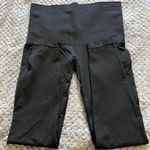 Marilyn Monroe  Intimate Tummy Control Leggings Size MED EUC #0337 Photo 1