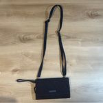 Vera Bradley Vera Bradly Navy‎ Blue Quilted Crossbody Wristlet Photo 1