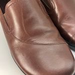 Clarks Bendables Women's Brown Leather Slip On Loafer Shoes Size 7W Photo 6