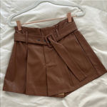 DO+BE  faux leather shorts with belt  Photo 2