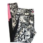 Lilly Pulitzer LILY PULITZER Luxletic 26" Weekender Legging in Multi Bermudaful in Size Large Photo 2