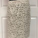 Stephanie Queller cream lace lined skirt. Size medium Photo 0