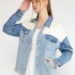 Boutique Women’s S Patch Together Denim‎ Trucker Jacket Blue Acid Wash Oversized Photo 0