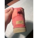 UGG  Pink Classic Low Boots Woman’s Size 6 -Could Use A Cleaning Photo 4