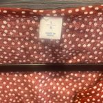 Old Navy Modern and Casual Top for women Size L Photo 3