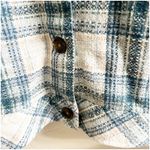 Boston Traders  Women’s Plaid Shacket Button Front Size Medium Blue White Pockets Photo 8