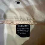 Larry Levine Women's Yellow Stretch Cuffed Hem Capri Chino Pants Size 12 Photo 2