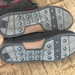 Toms  winter boots size 7 Photo 2