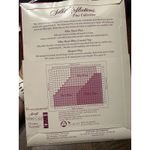 Hanes  Silk Reflections Queensize Sandalfoot Pantyhose Barely‎ There 3X Photo 3