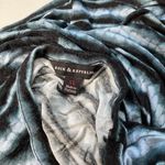 Rock & Republic Tie Dye Striped Blue Top With Shoulder Cutouts Size XL Photo 3