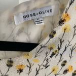 Rose + Olive  Pale Yellow Floral Sleeveless Layered Top Size L Cream White Photo 3
