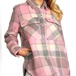 BLANK NYC women’s oversized flannel Cabin Fever Pink Multi Plaid Shacket size xs Photo 3