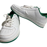 Rocawear ,‎ women’s Athletic Shoes Size 7, white & green, Style #: Henry Lo Photo 0