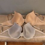 Victoria's Secret Victoria’s Secret and gap body bras, 38DD Photo 5