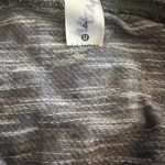 Lululemon Shirt Photo 3