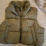 H&M Cropped Vest  Photo 0