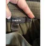 Torrid Wide Leg Olive Green Pants Size 1 Elastic Waist High Rise Pockets Photo 3
